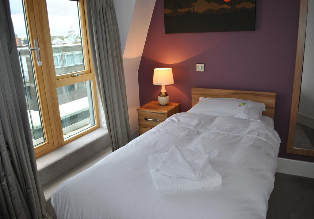 Clerkenwell One Apartment London Room photo